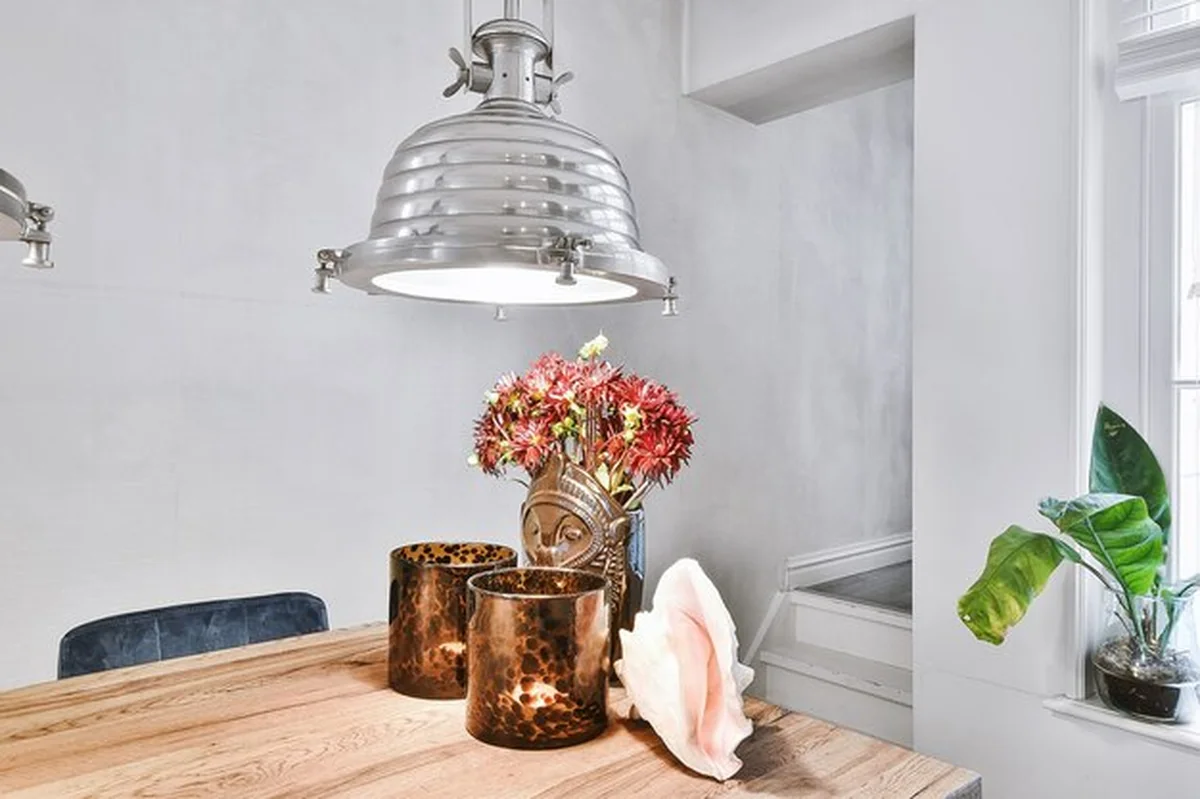 Luksusowy wystrój wnętrz jadalni w stylu rustykalnym